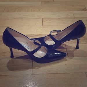 Authentic Manolo Blahnik. No low ballers please.